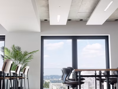 70db71_94649f66b7f6482eab6c36b6218604de~mv2